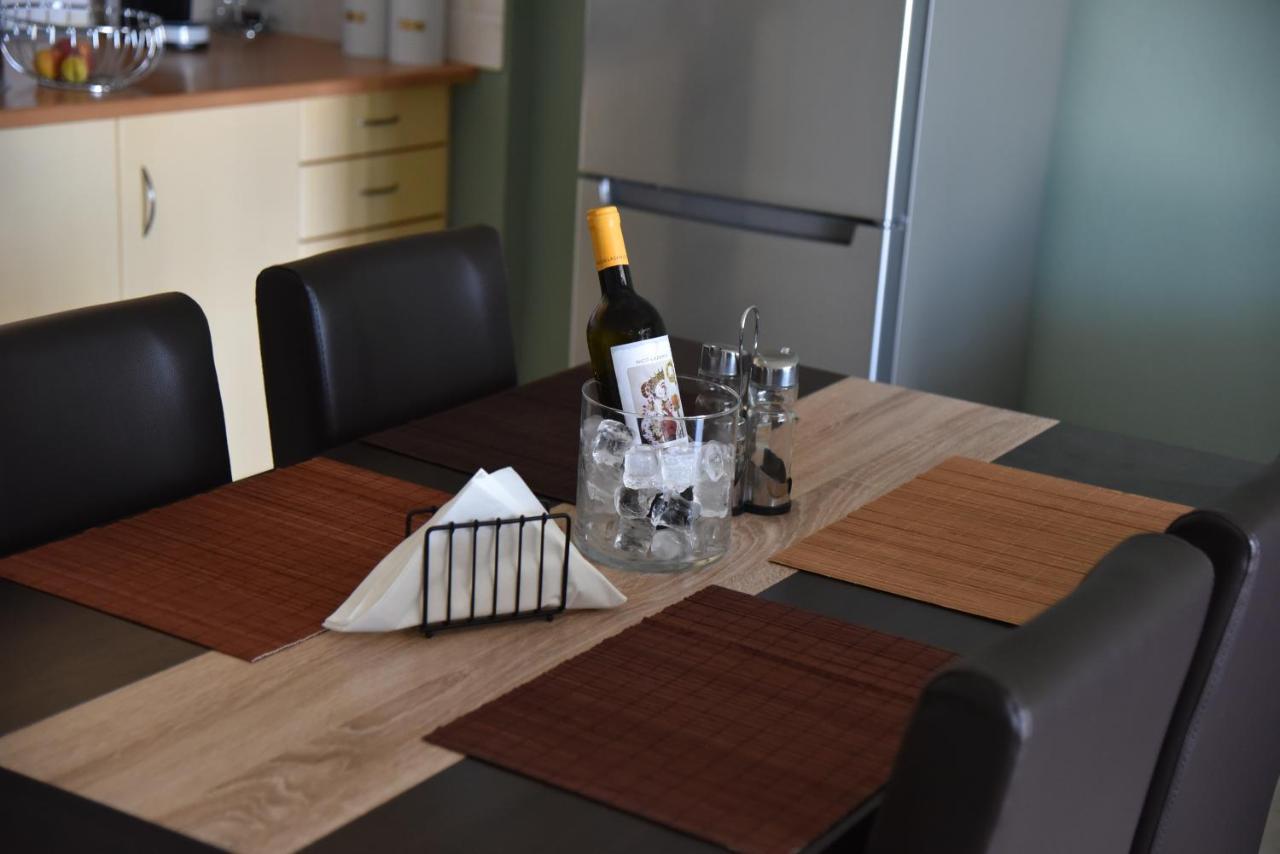 Lechaio Family Apartments 3 מראה חיצוני תמונה